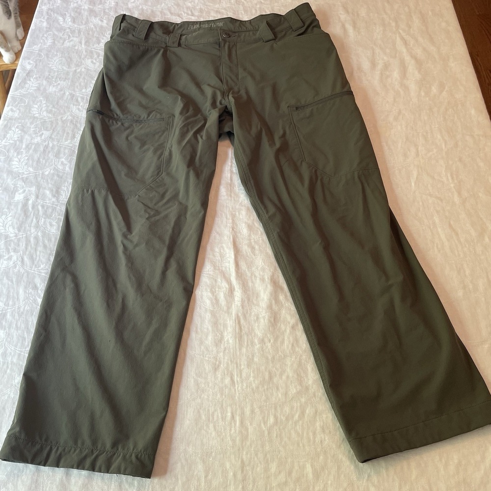 Duluth Trading Expedition Hiking Pants Green Pocket 40X30 Inseam 29.5" Waist 20"